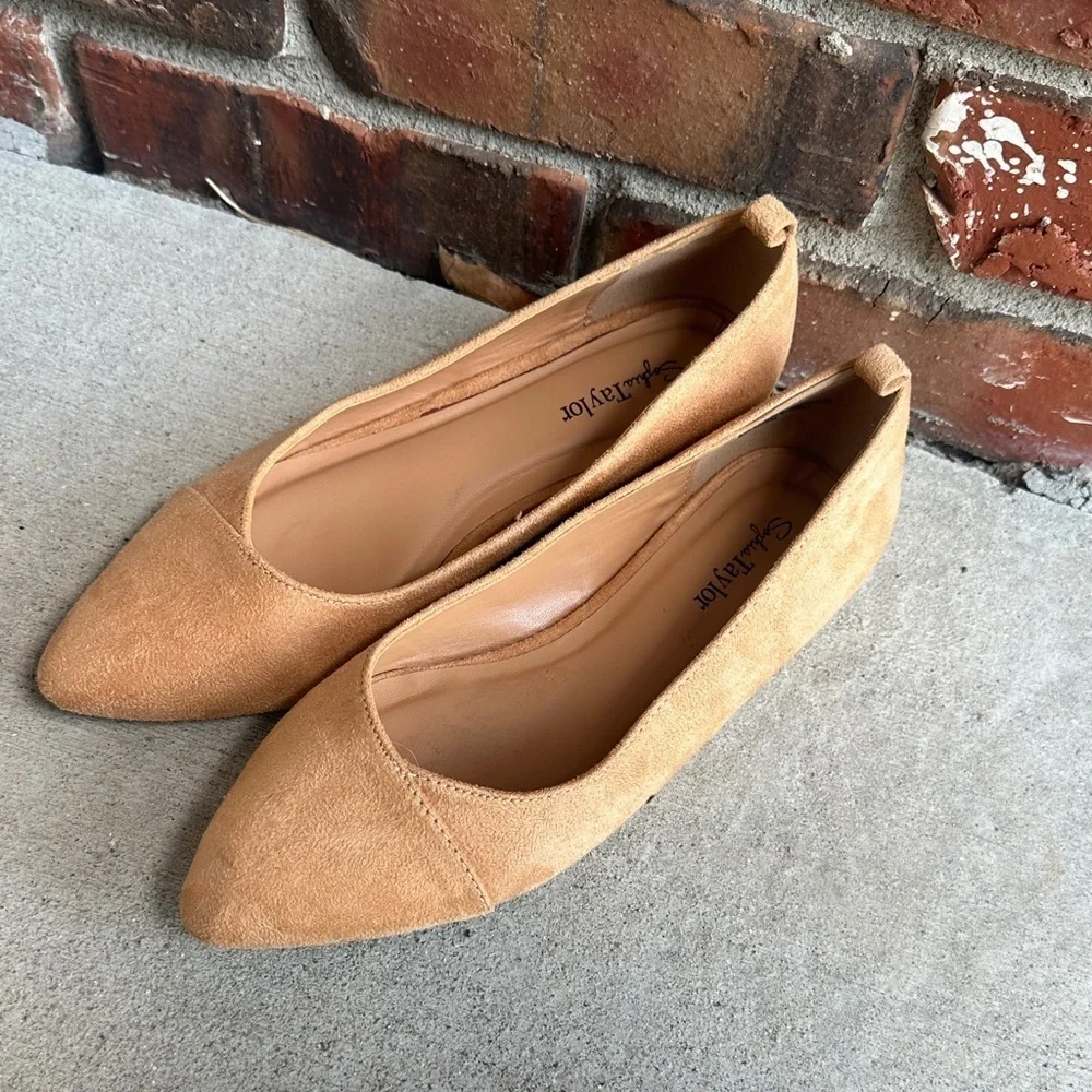 NWOT sophia taylor Tan Suede Women's Flats 7 1/2
